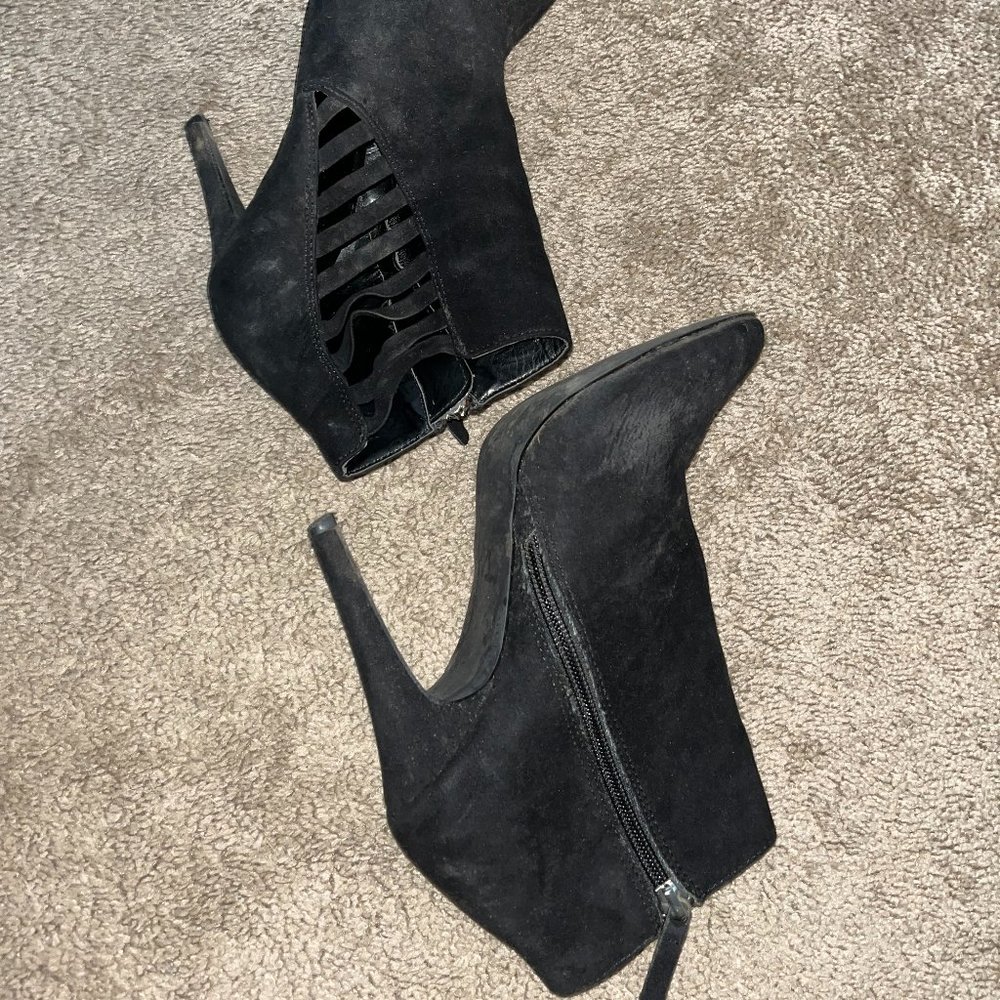 Black 7.5 Heeled Boots